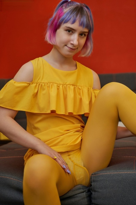 Young girl with dyed hair Pinky gets totally naked during a striptease show 32578301