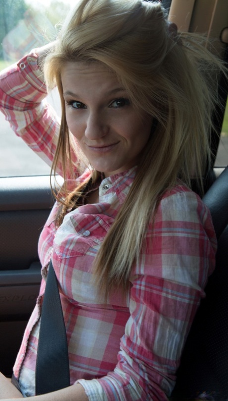Young blonde girl Hope Harper sucks and fucks her way to a free ride 55692434