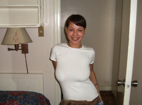Chubby Pinay chick bares her big boobs and beaver for the very first time 81749033